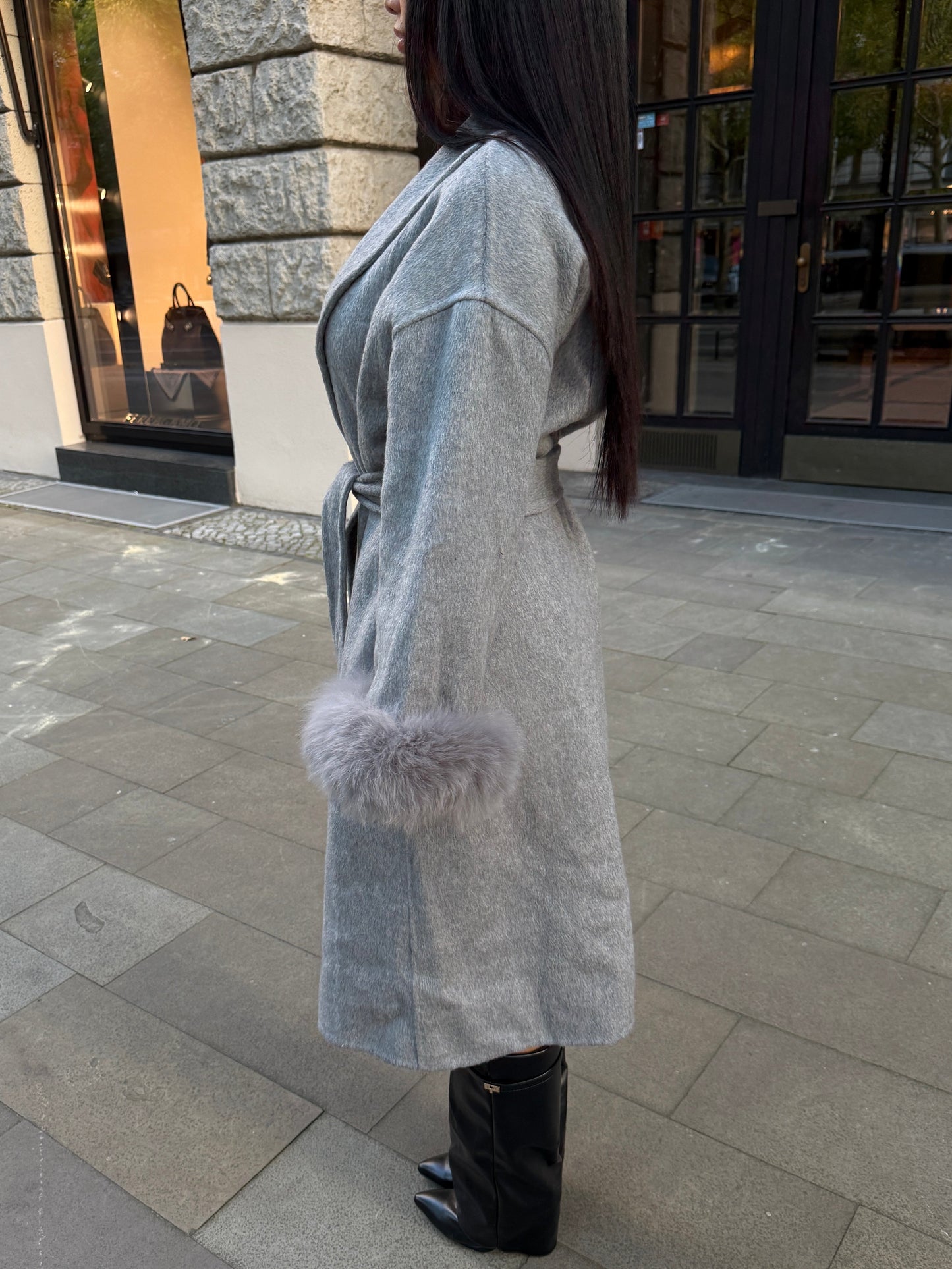 Cappotto lungo di lana con pelliccia