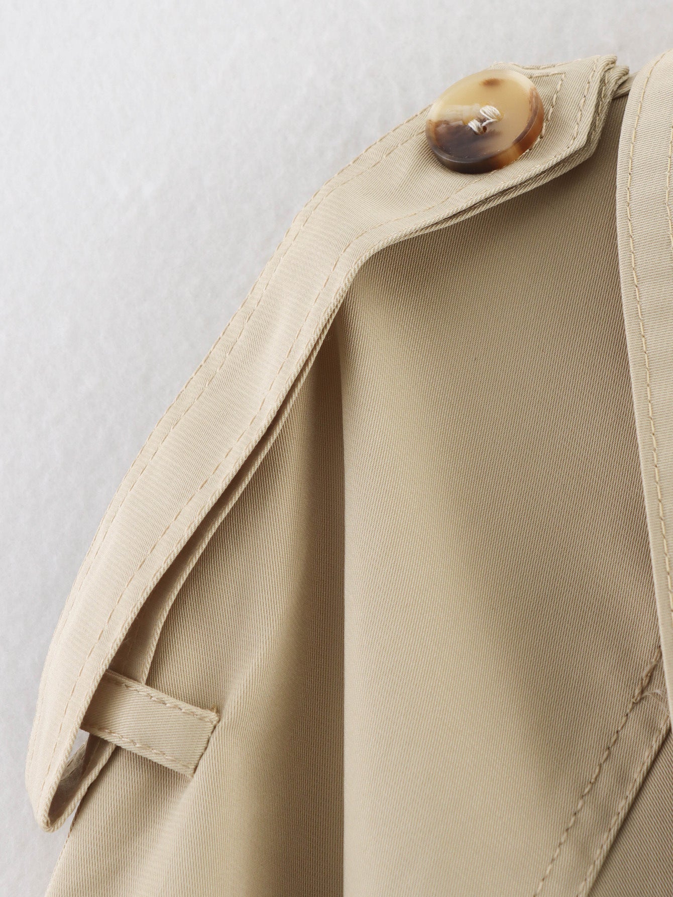 Trench corto