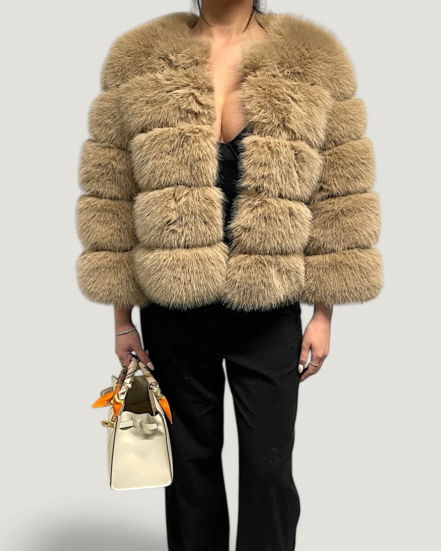 Cappotto di pelliccia sintetica beige