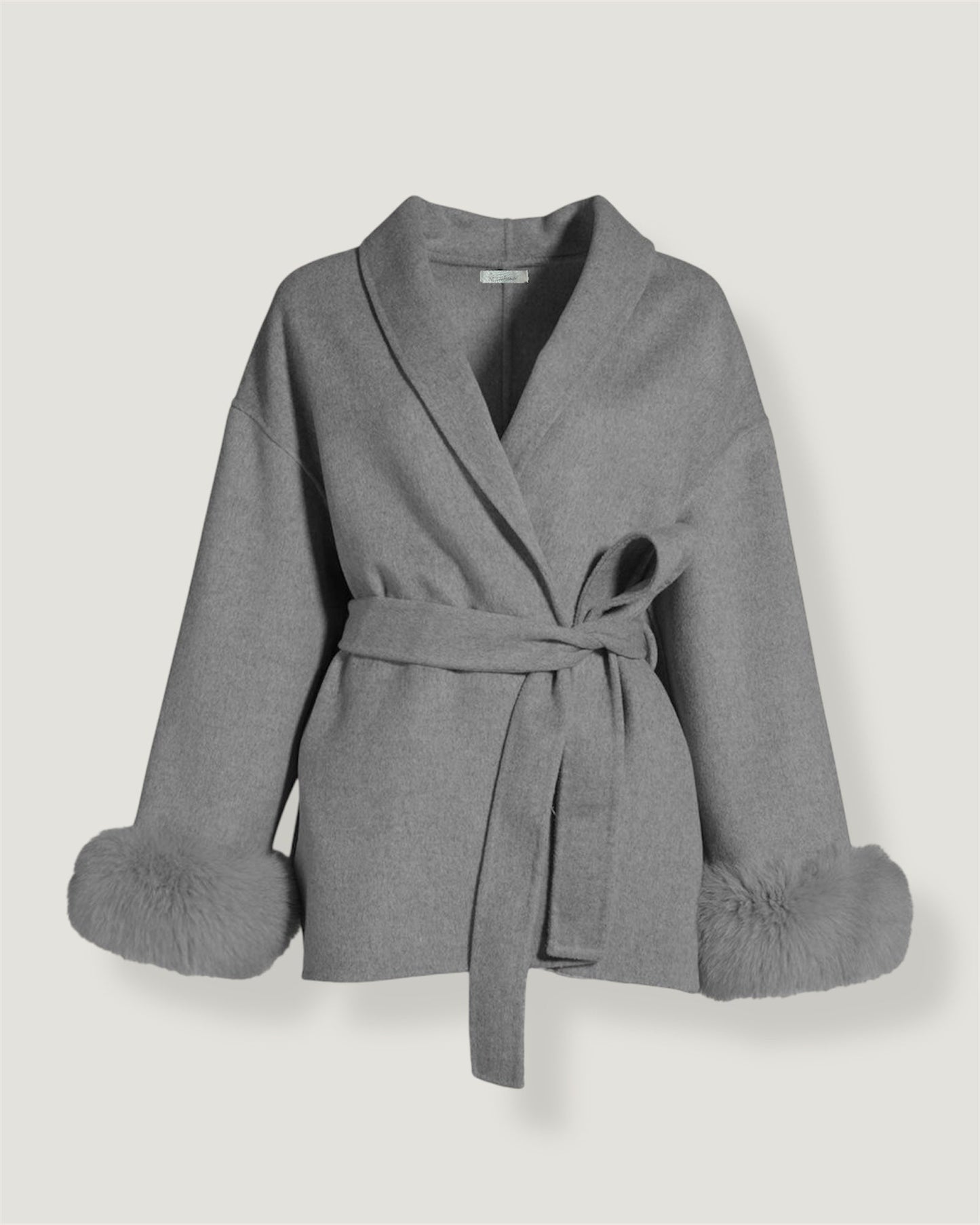 Cappotto corto in lana con rifiniture in pelliccia