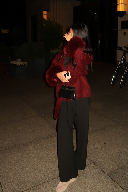 Cappotto corto in lana con rifiniture in pelliccia