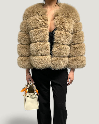 Cappotto di pelliccia sintetica beige